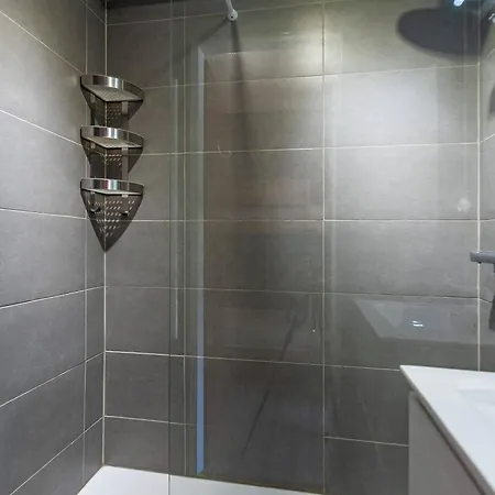 Agreable Appartement, Proche Des Pistes, Balcon, Casier A Skis - Fr-1-355-23 Meribel