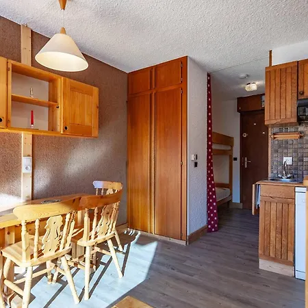 Apartment Agreable Appartement, Proche Des Pistes, Balcon, Casier A Skis - Fr-1-355-23 Meribel